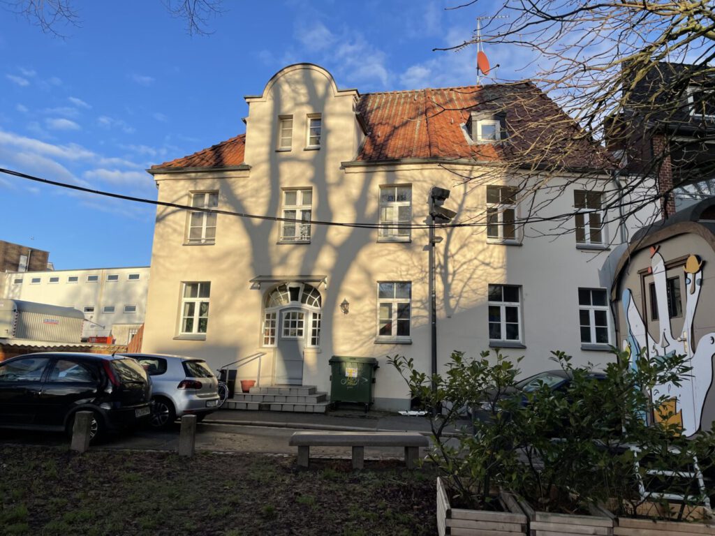 Straßenansicht